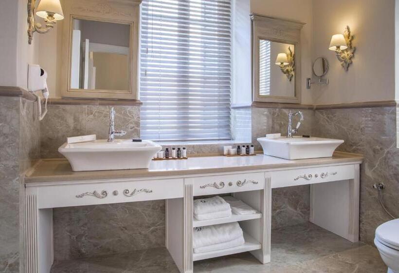 غرفة سوبيريور عائلية, Micra Anglia Boutique Hotel & Spa