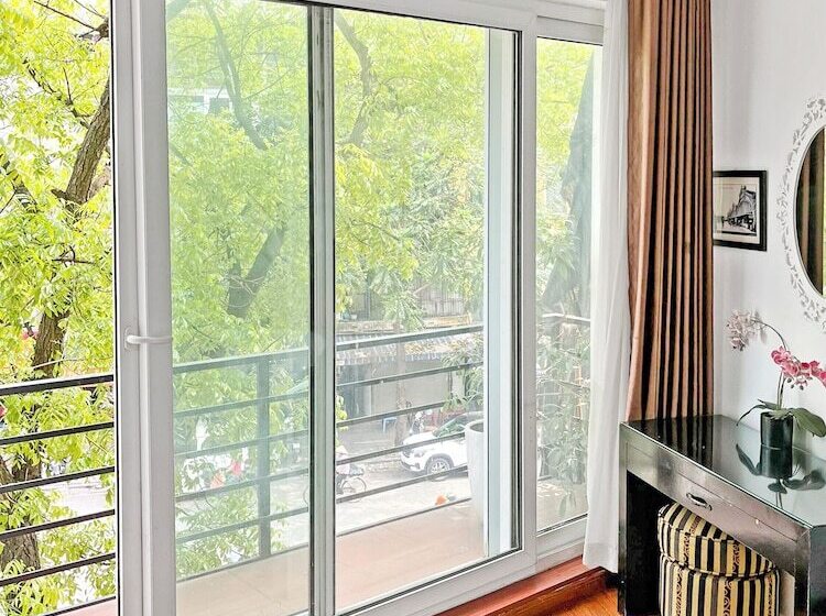اتاق لوکس با بالکن, Millennium Hanoi