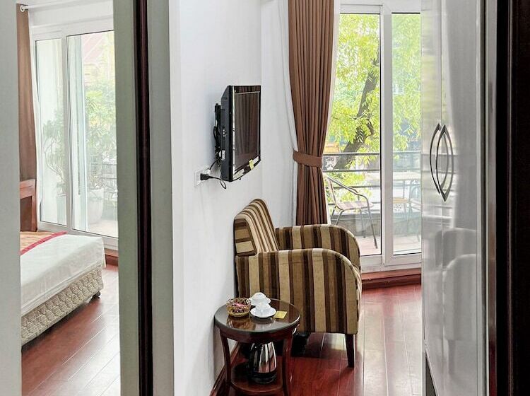 اتاق لوکس با بالکن, Millennium Hanoi