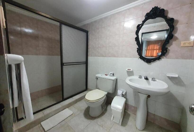 اتاق استاندارد, Puerta De Oro