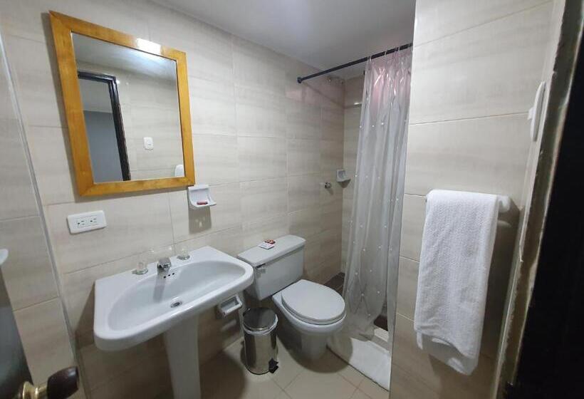 اتاق استاندارد, Puerta De Oro