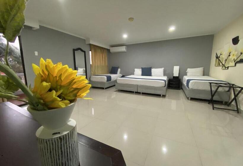 اتاق لوکس, Puerta De Oro