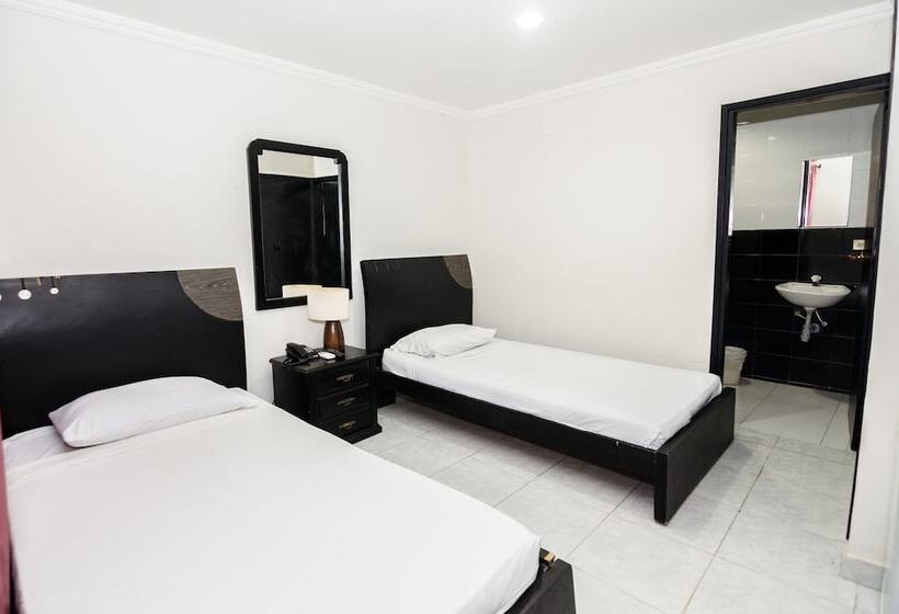 اتاق استاندارد, Puerta De Oro