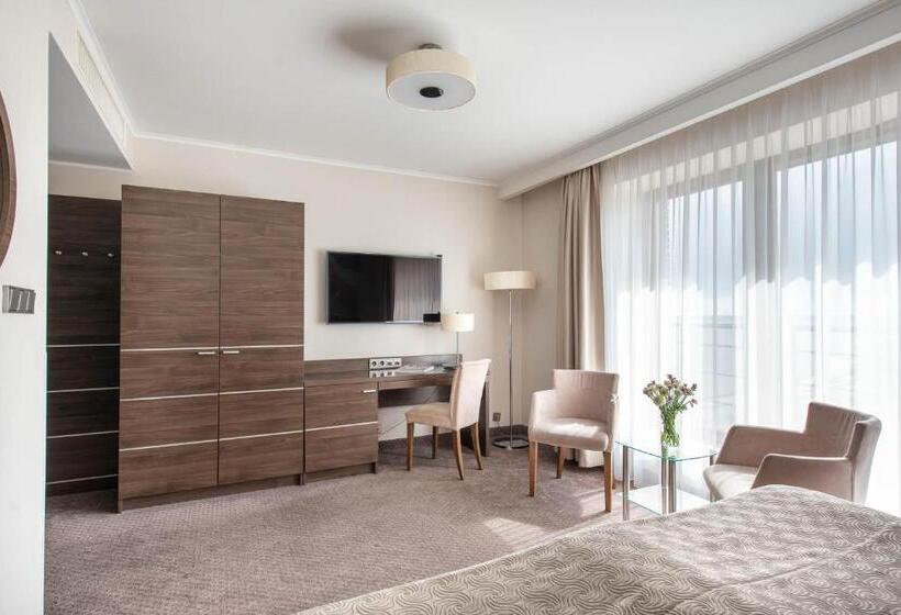 غرفة بريميوم إطلالة جانبية على البحر, Różany Gaj   Destigo Hotels