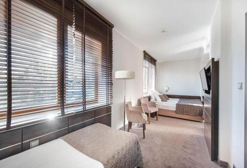 غرفة قياسية ثلاثية, Różany Gaj   Destigo Hotels