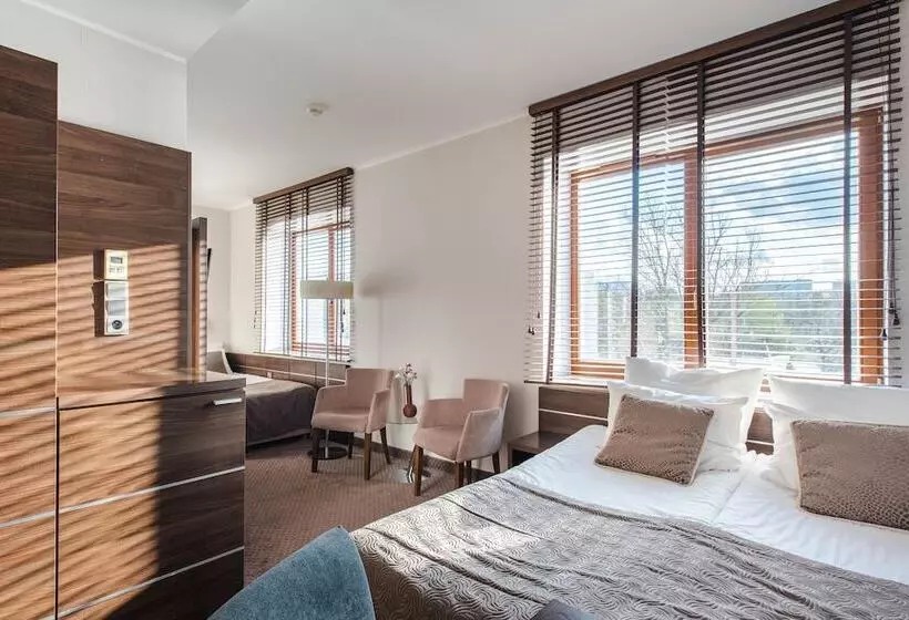 スタンダードトリプルルーム, Różany Gaj Destigo Hotels
