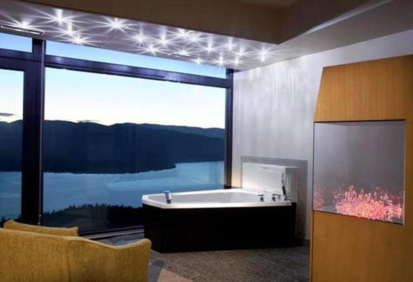 キングサイズベッドのスタンダードルーム, Sparkling Hill Resort And Spa Adultsonly Resort