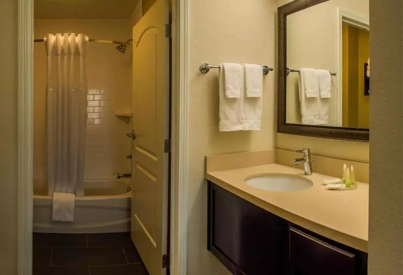 スイート, Staybridge Suites Schererville, An Ihg