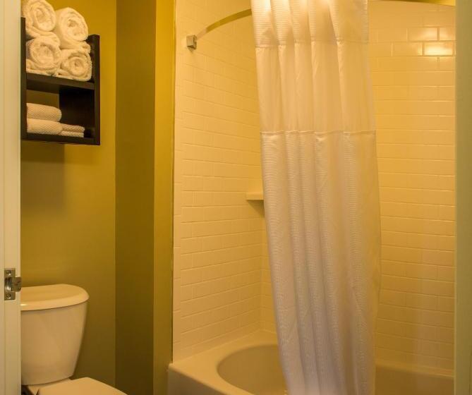 סוויטה מותאמת לאדם עם מוגבלויות, Staybridge Suites Schererville, An Ihg