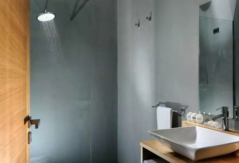 اتاق لوکس, Suite Art Navona