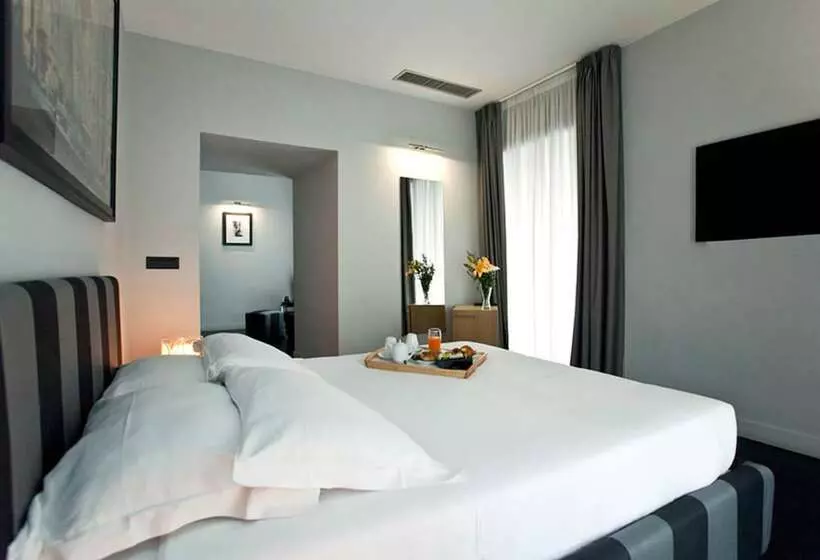 سوییت, Suite Art Navona