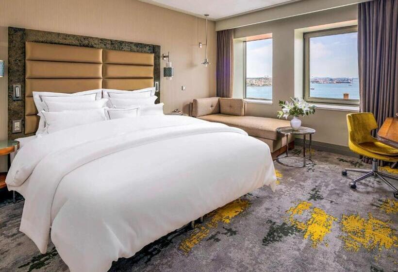 اتاق لوکس با چشمانداز, The Artisan Istanbul Mgallery