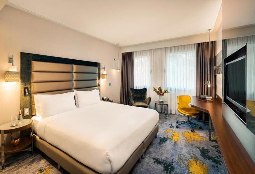 اتاق لوکس با چشمانداز شهر, The Artisan Istanbul Mgallery