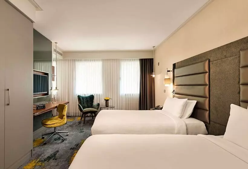 Superior Room City View
