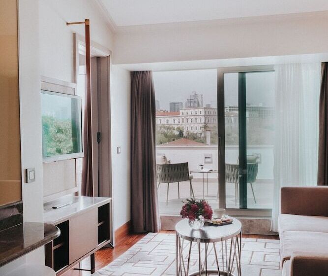 Suite with Terrace, The Artisan Istanbul Mgallery