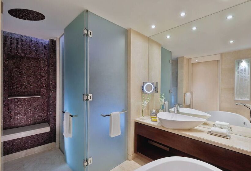 Номер Executive, Jw Marriott Hotel Riyadh