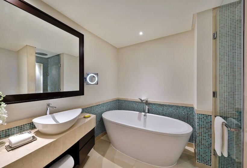 Люкс 3 Спальни, Jw Marriott Hotel Riyadh