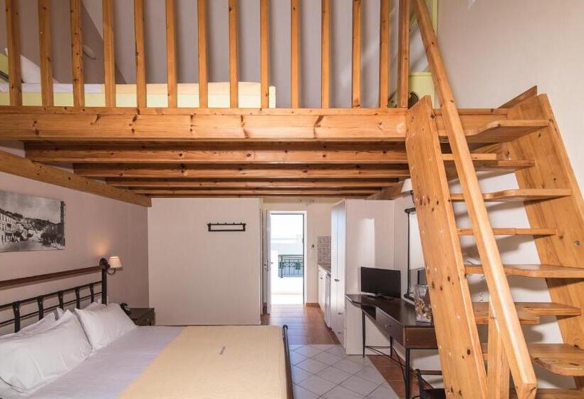 패밀리 룸 풀장 전망, Maistrali Hotel Zante