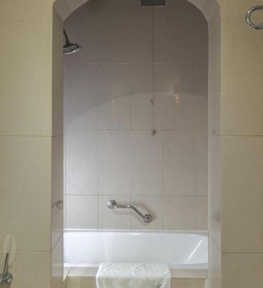 جناح, Micra Anglia Boutique Hotel & Spa