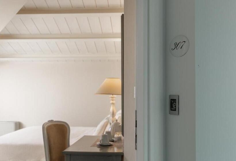 غرفة دور أخير, Micra Anglia Boutique Hotel & Spa