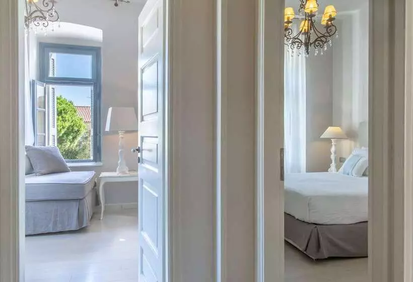 سوییت, Micra Anglia Boutique Hotel & Spa