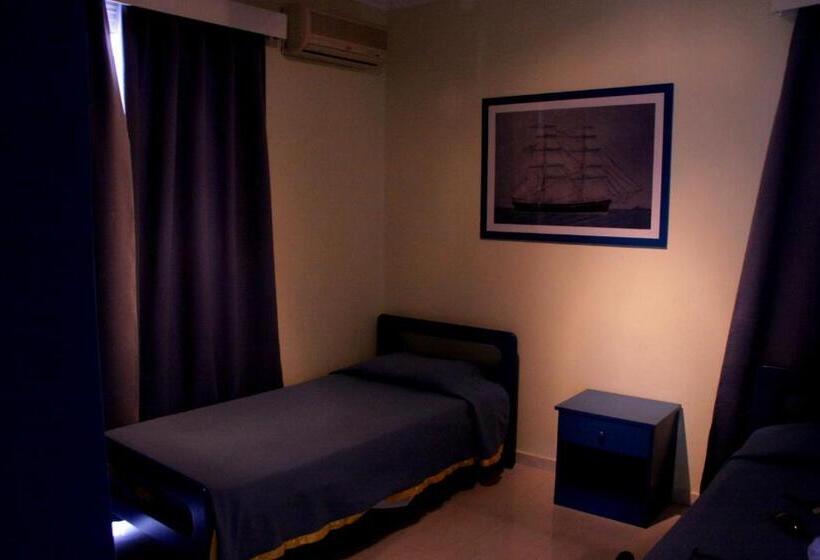 Superior 2-bedroom flat with sea view, Paphinia Seaview Apartments