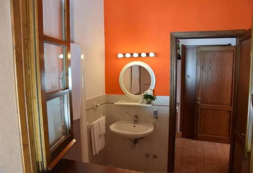 プールビュースタンダードルーム, Agriturismo Gioie Di Campagna