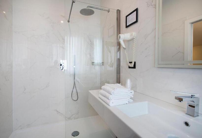 اتاق خانوادگی, La Gustea Hotel & Cucina