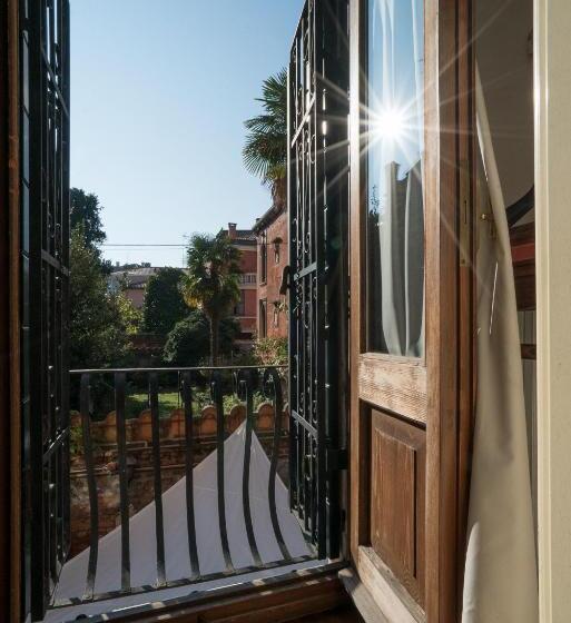 اتاق استاندارد, Ca' Della Corte