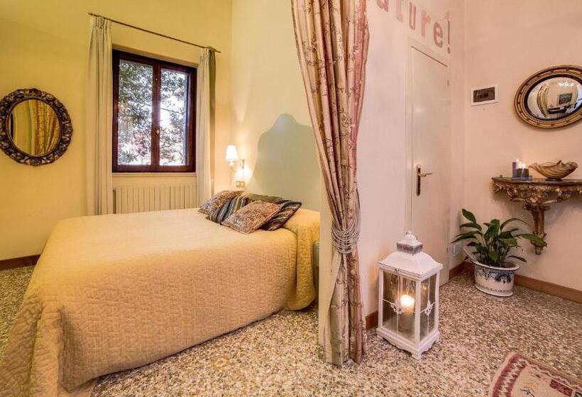 اتاق استاندارد چهار تخته, Ca' Della Corte