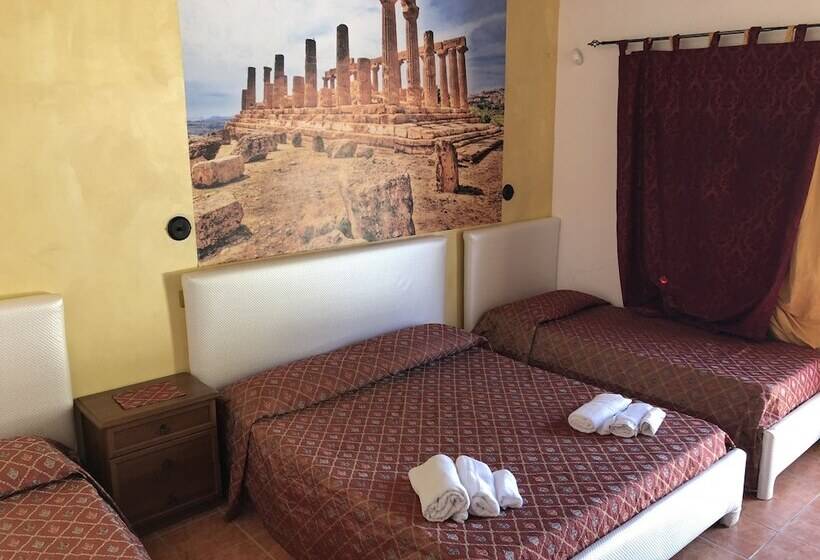 Номер Стандарт Трехместный, Villa Alisia