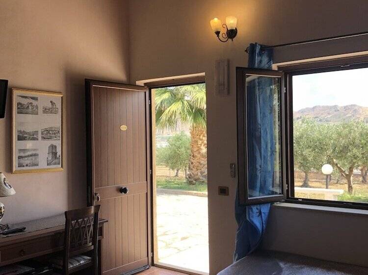 Четырехместный Номер Стандарт, Villa Alisia