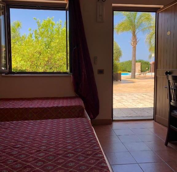 Четырехместный Номер Стандарт, Villa Alisia