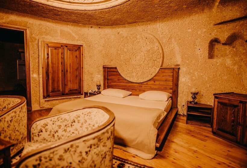 اتاق لوکس, Ayazma Cave