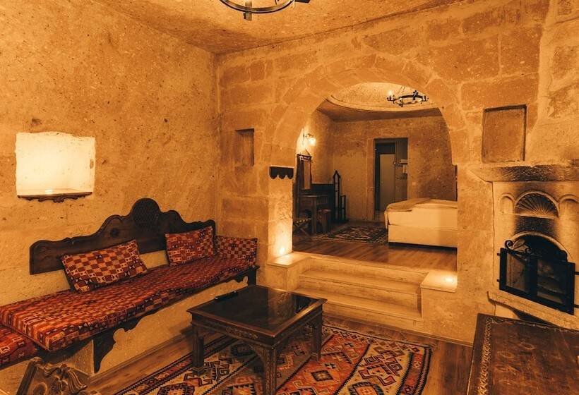 اتاق سوپریور, Ayazma Cave