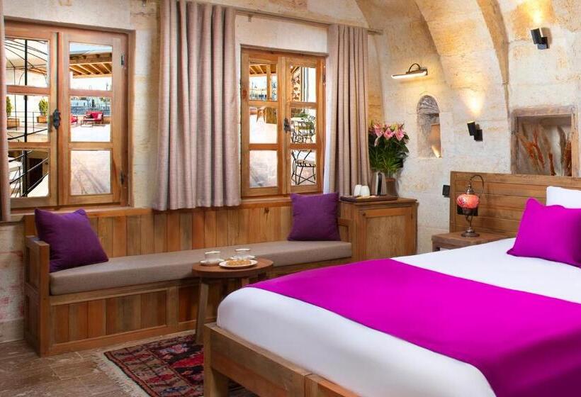 اتاق استاندارد, Ayazma Cave