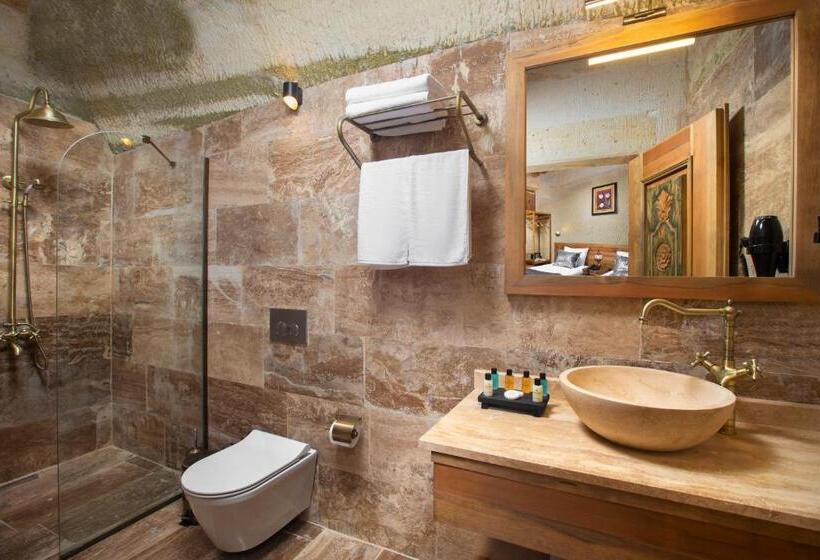 اتاق سوپریور, Ayazma Cave