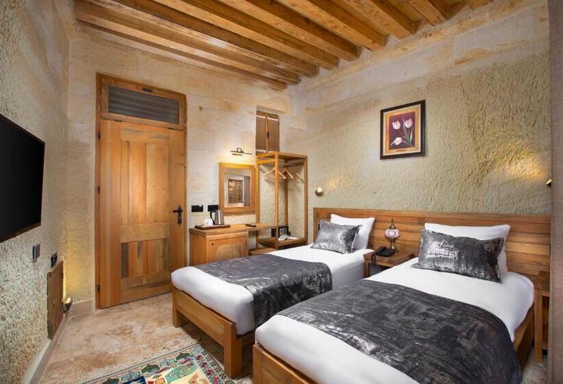 اتاق سوپریور, Ayazma Cave