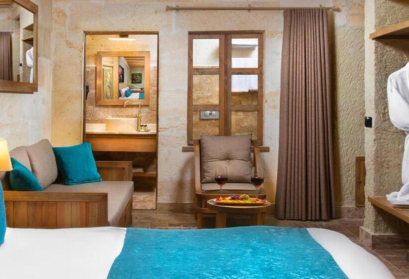 سوییت خانوادگی, Ayazma Cave