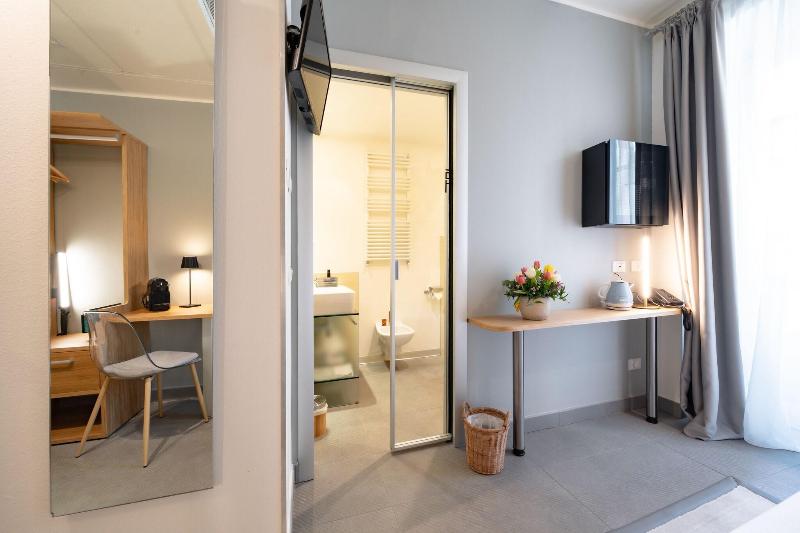 Chambre Standard Individuelle, Avenue Boutique