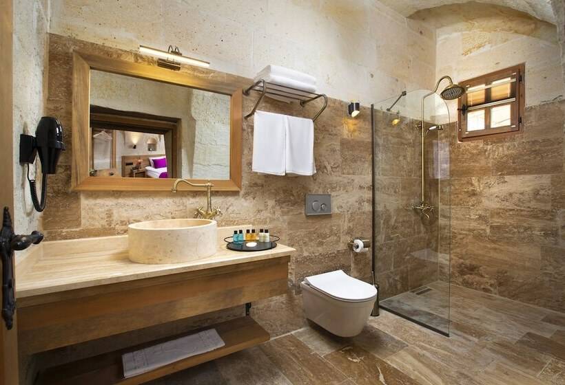 اتاق سوپریور, Ayazma Cave