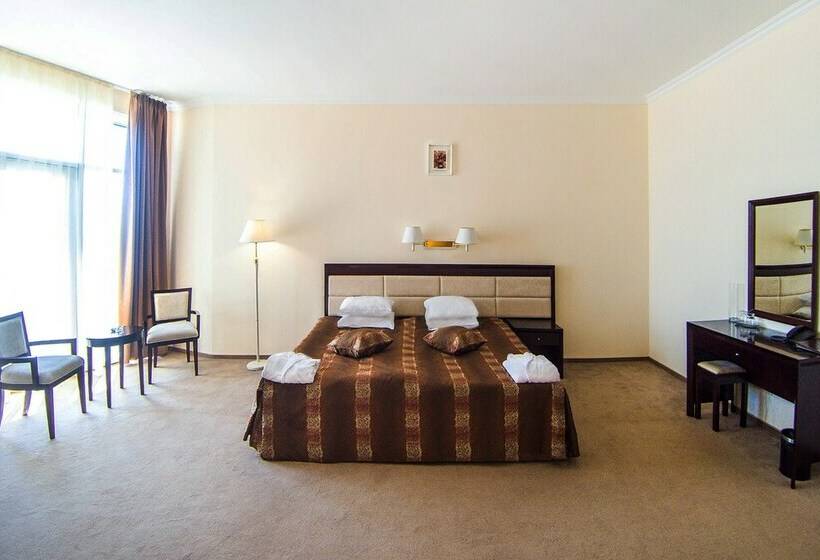 آپارتمان 1 خوابه, Black Sea Bugaz