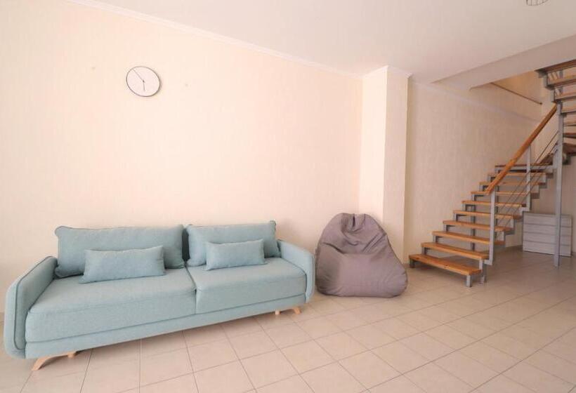 آپارتمان 1 خوابه, Black Sea Bugaz