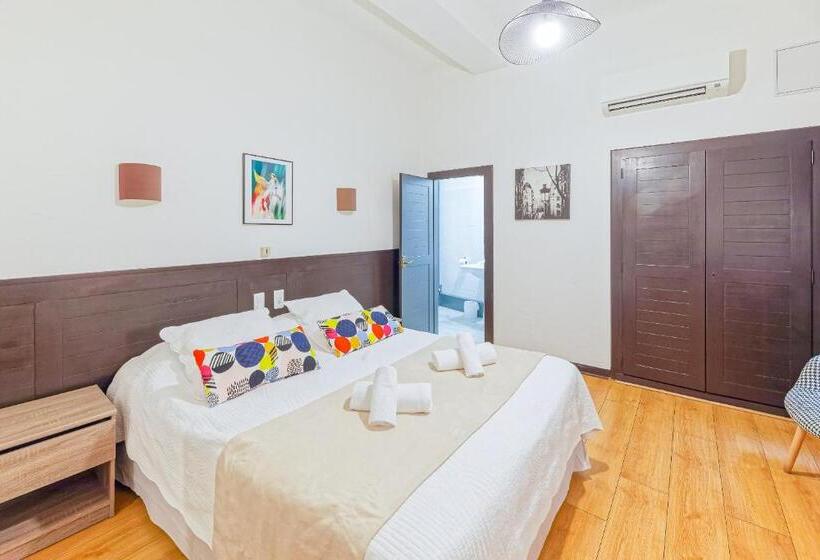 Номер Economy, Cote Basque