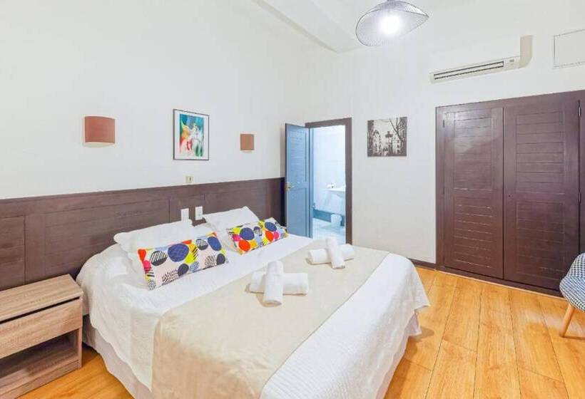 Номер Economy, Cote Basque