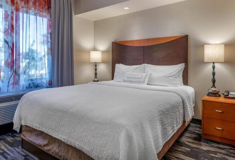 Студио Стандарт Кровать Кинг, Fairfield Inn And Suites Holiday Tarpon Springs