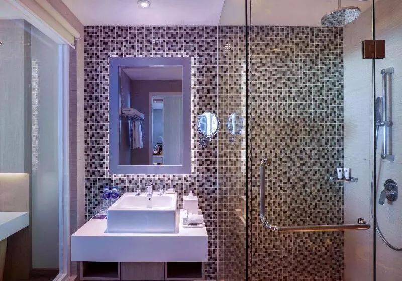 バルコニー付きスーペリアルーム, Grand Mercure Bandung Setiabudi