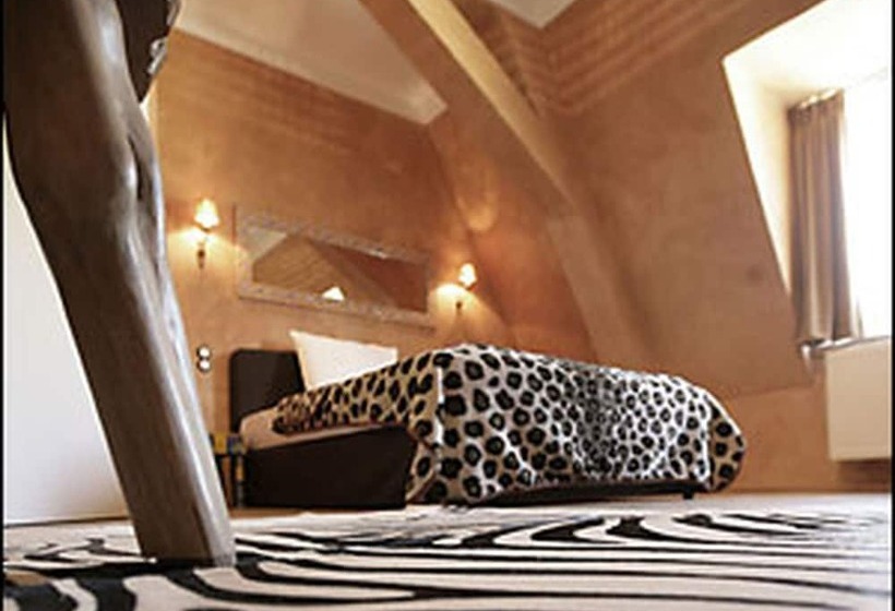 ジュニアスイート, Hip