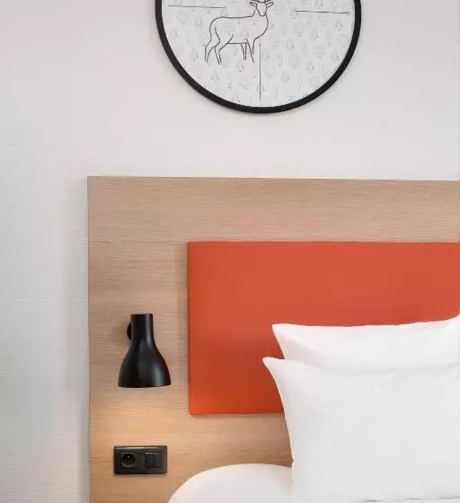 キングサイズベッドのスタンダードルーム, Ibis Styles Montargis Arboria