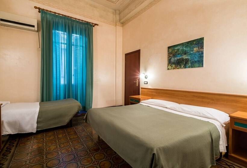 标准三人间, Italia